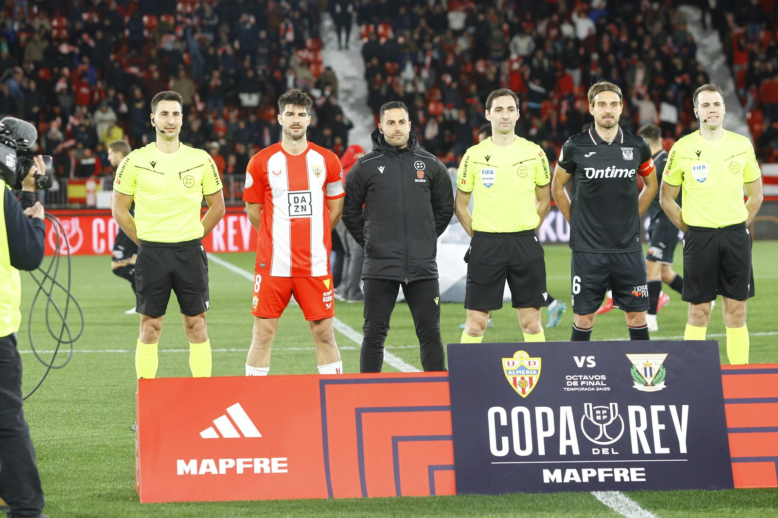 El partido U.D. Almería-C.D. Leganés de Copa del Rey, en imágenes
