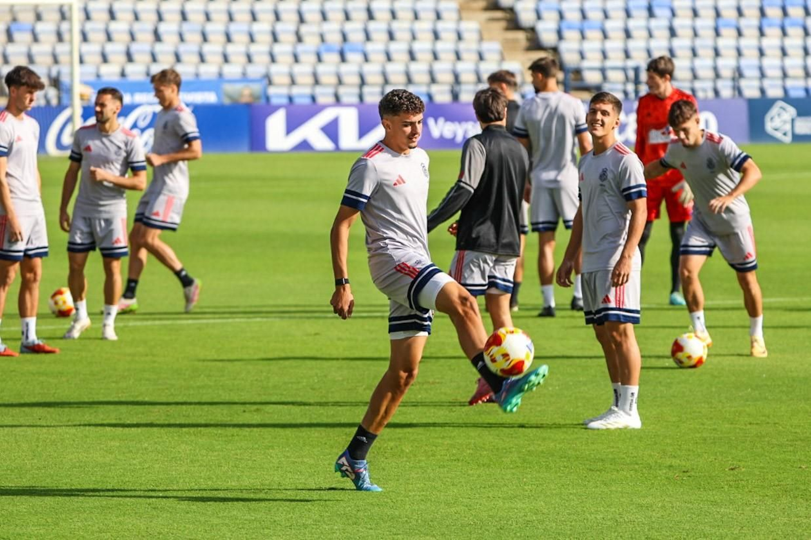 Entrenamiento del equipo en el Nuevo Colombino.