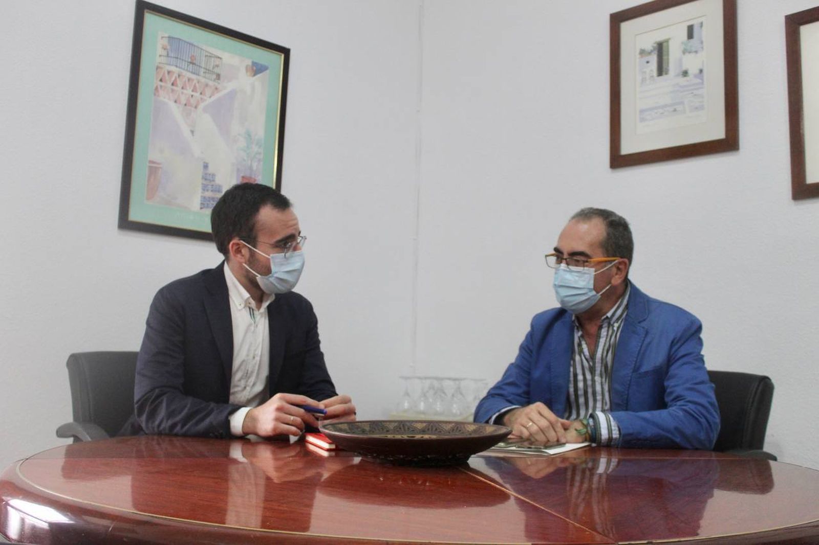 Ángel Herrador y Antonio Álvarez durante la reunión.