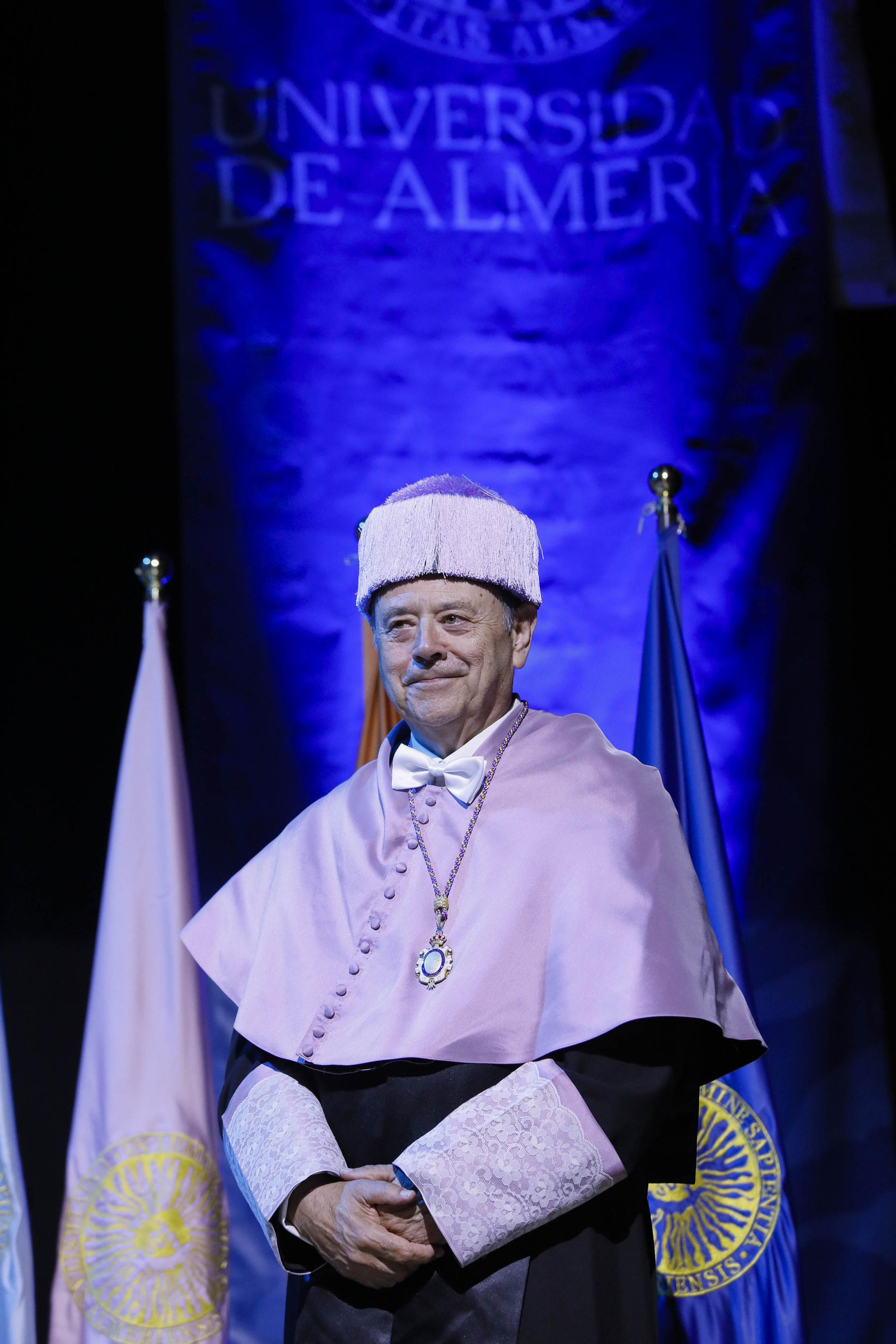 El doctor José María Peiró Silla es investido Doctor Honoris Causa por la UAL, en imágenes