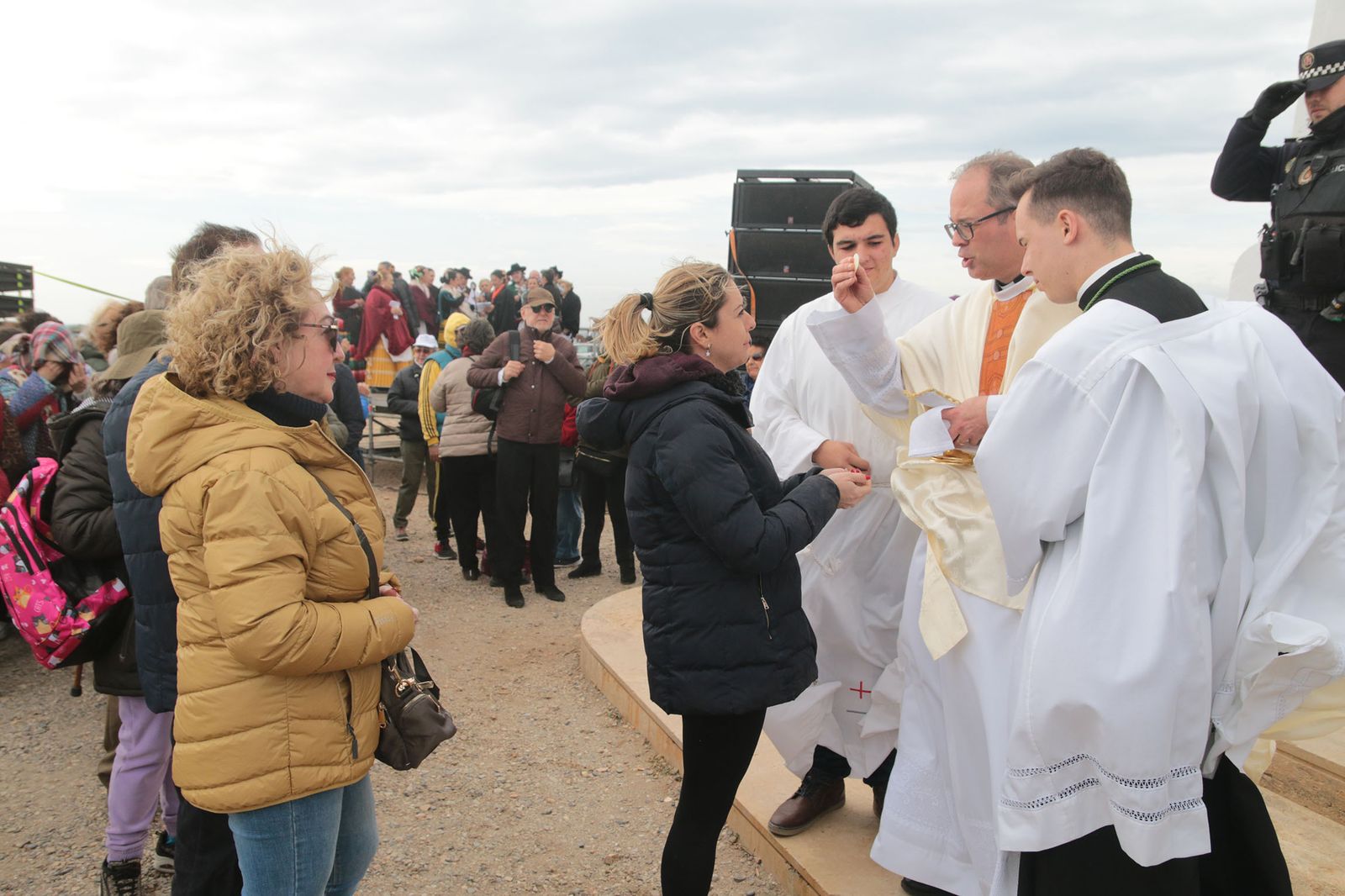 Miles de almerienses acuden a Torregarcía en la Romería de la Virgen del Mar