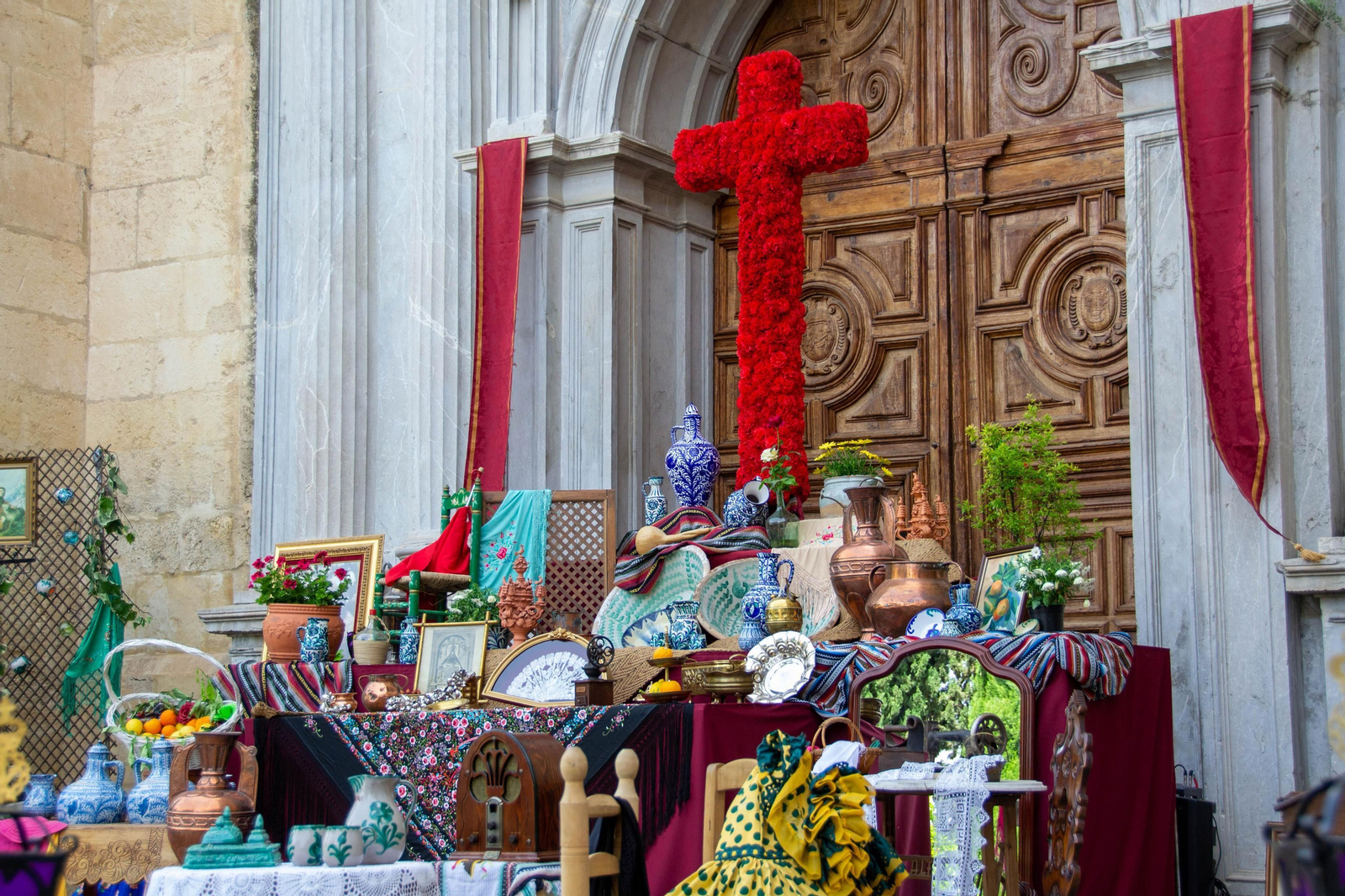 Así celebra Granada sus Cruces, en imágenes
