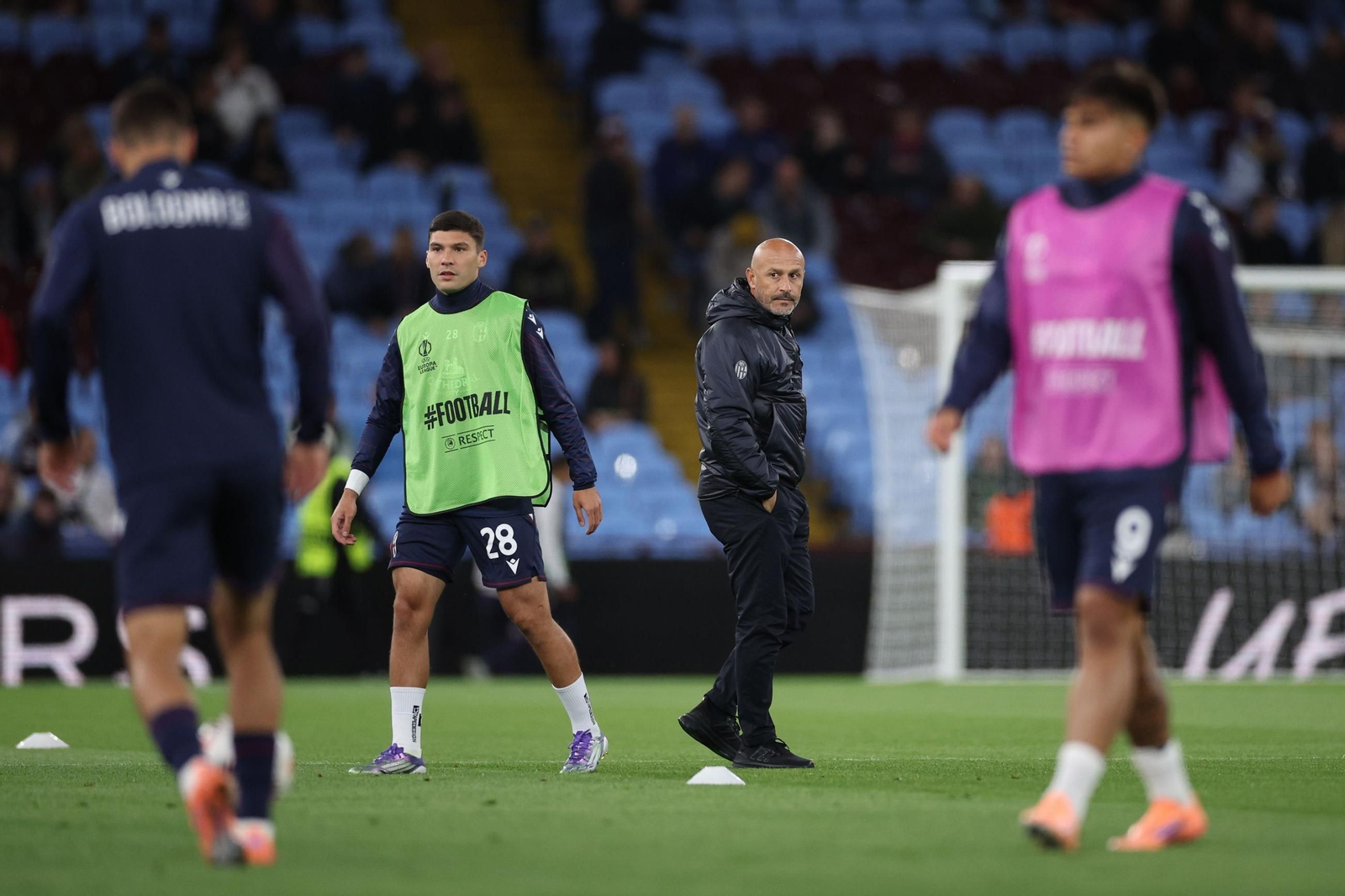 Aston Villa-Bolonia (13).jpg