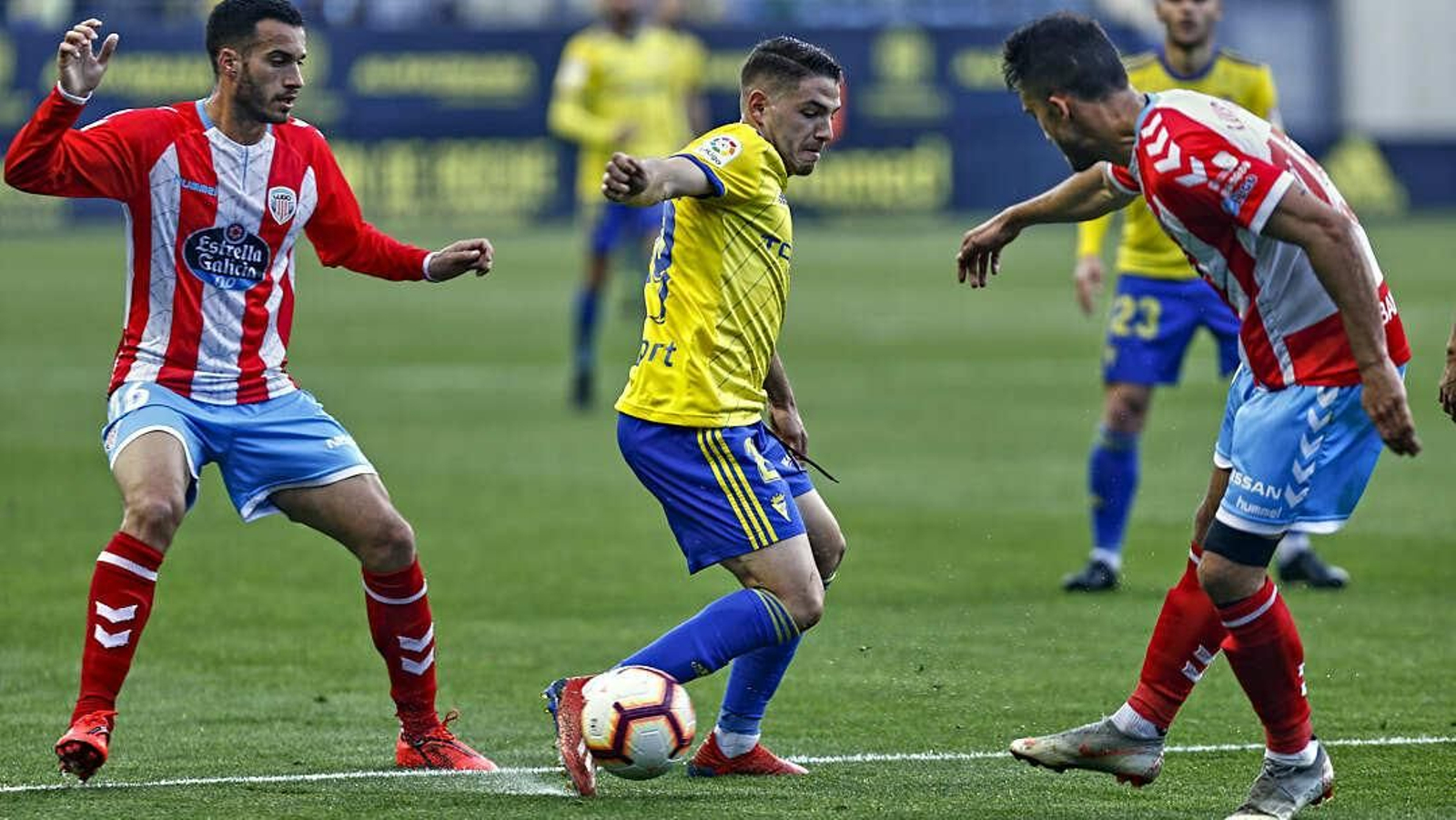 Imágenes del partido de fútbol Cádiz CF - CD Lugo