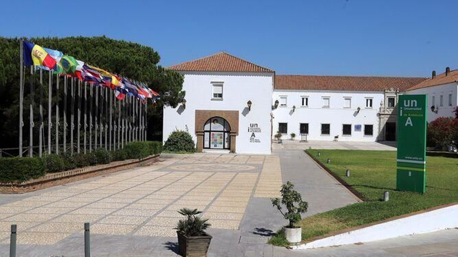 Exterior de la sede Santa María de La Rábida de la UNIA en Huelva
