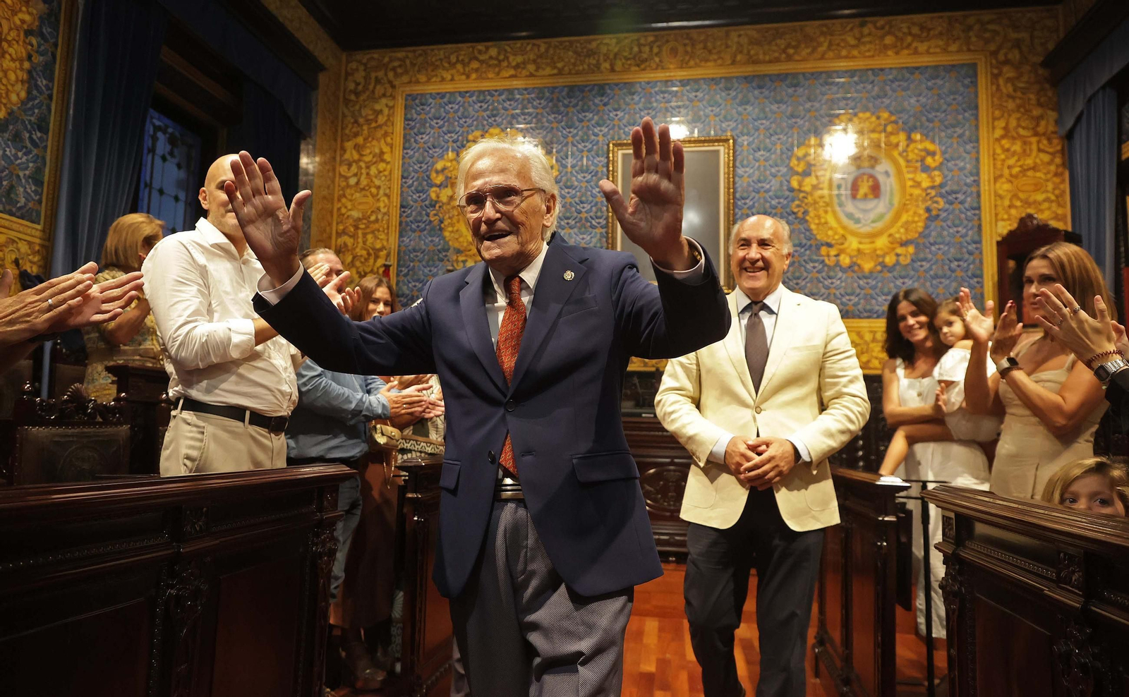Fotos del acto de reconocimiento a Crescencio Torés en el Ayuntamiento de Algeciras