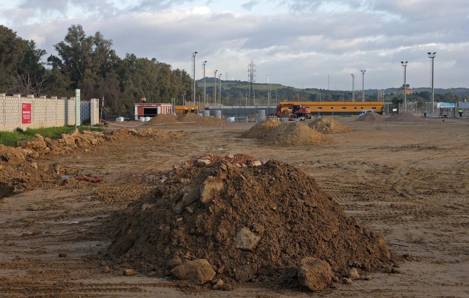 Así van las obras del aparcamiento de La Menacha junto al Nuevo Mirador