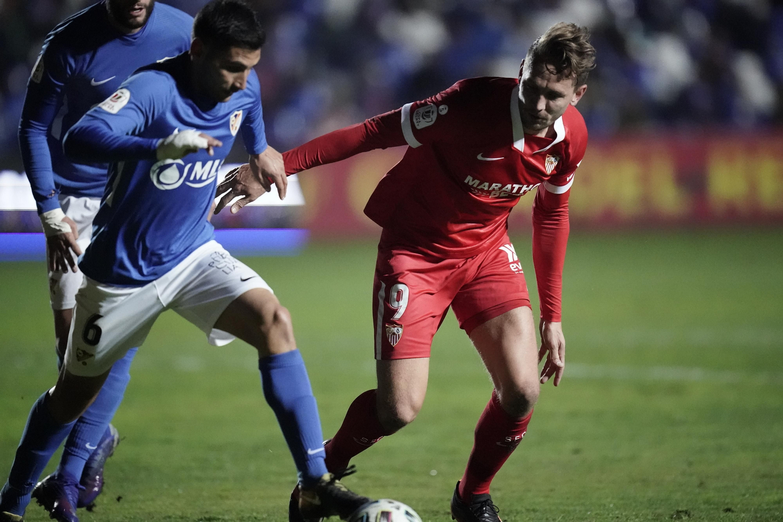 Las imágenes del Linares-Sevilla