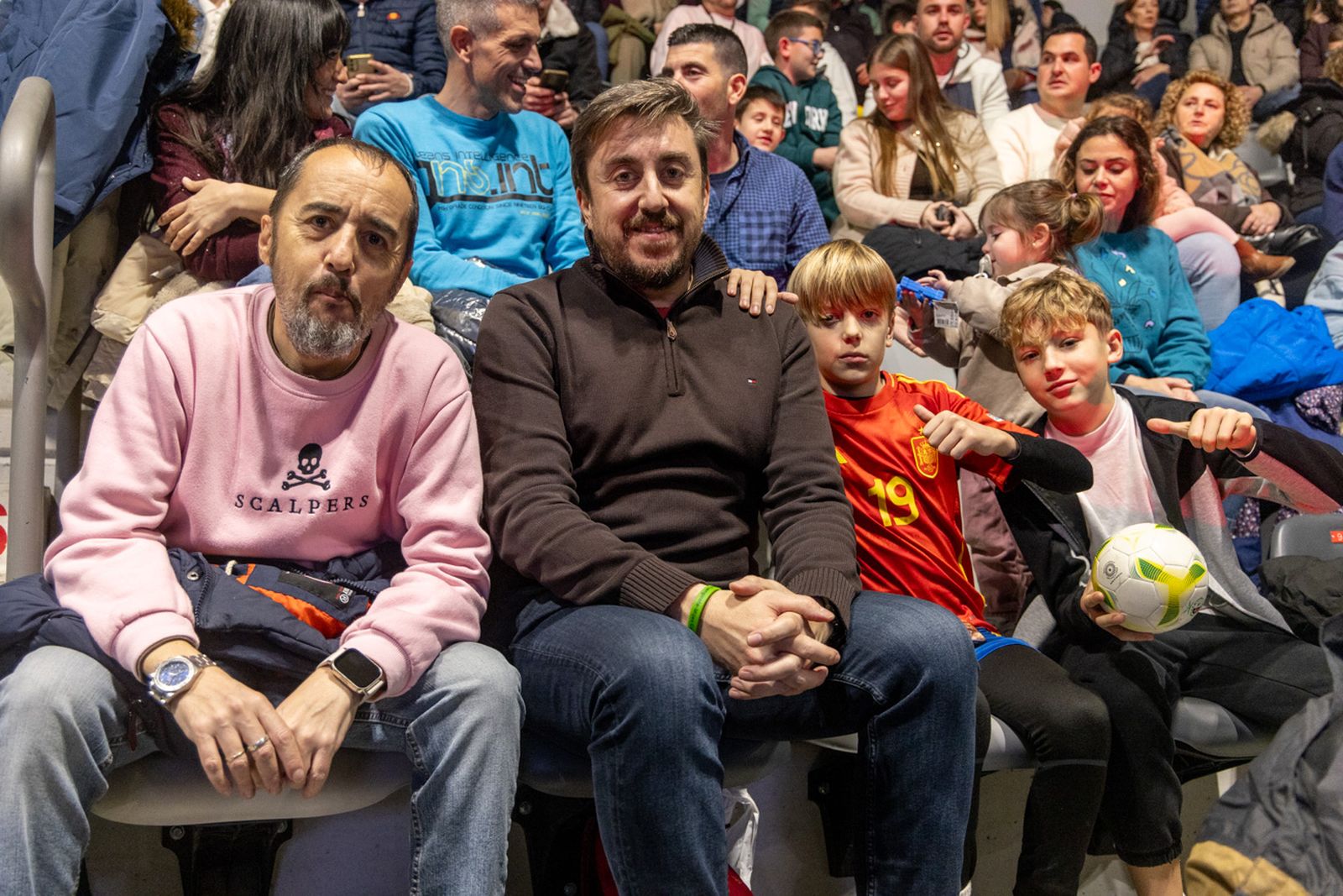 En imágenes: el Olivo Arena vibra con piruetas y motor en estado puro en el Soloflow Freestyle (2)