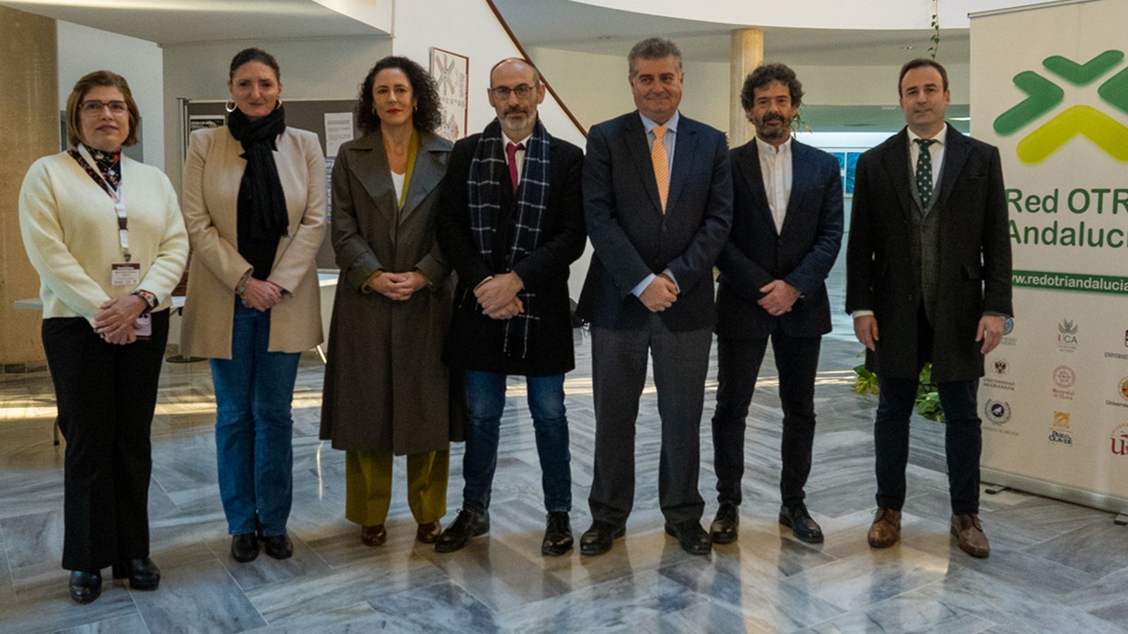 Representación institucional y de la Universida de Huelva en el acto inaugural.