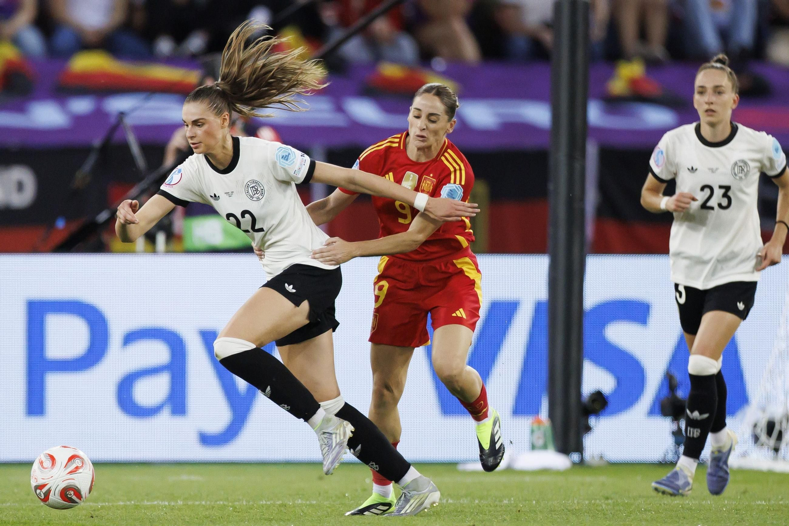 Las mejores imágenes de la semifinal Alemania - España de la Eurocopa femenina