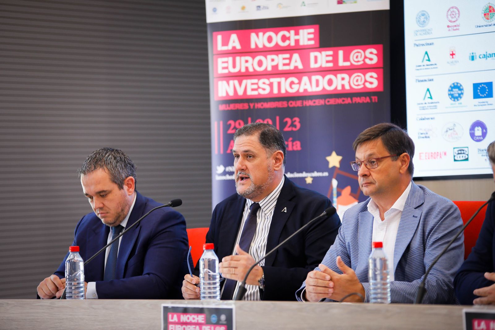 Fotogalería programa la noche europea de l@s investigador@s