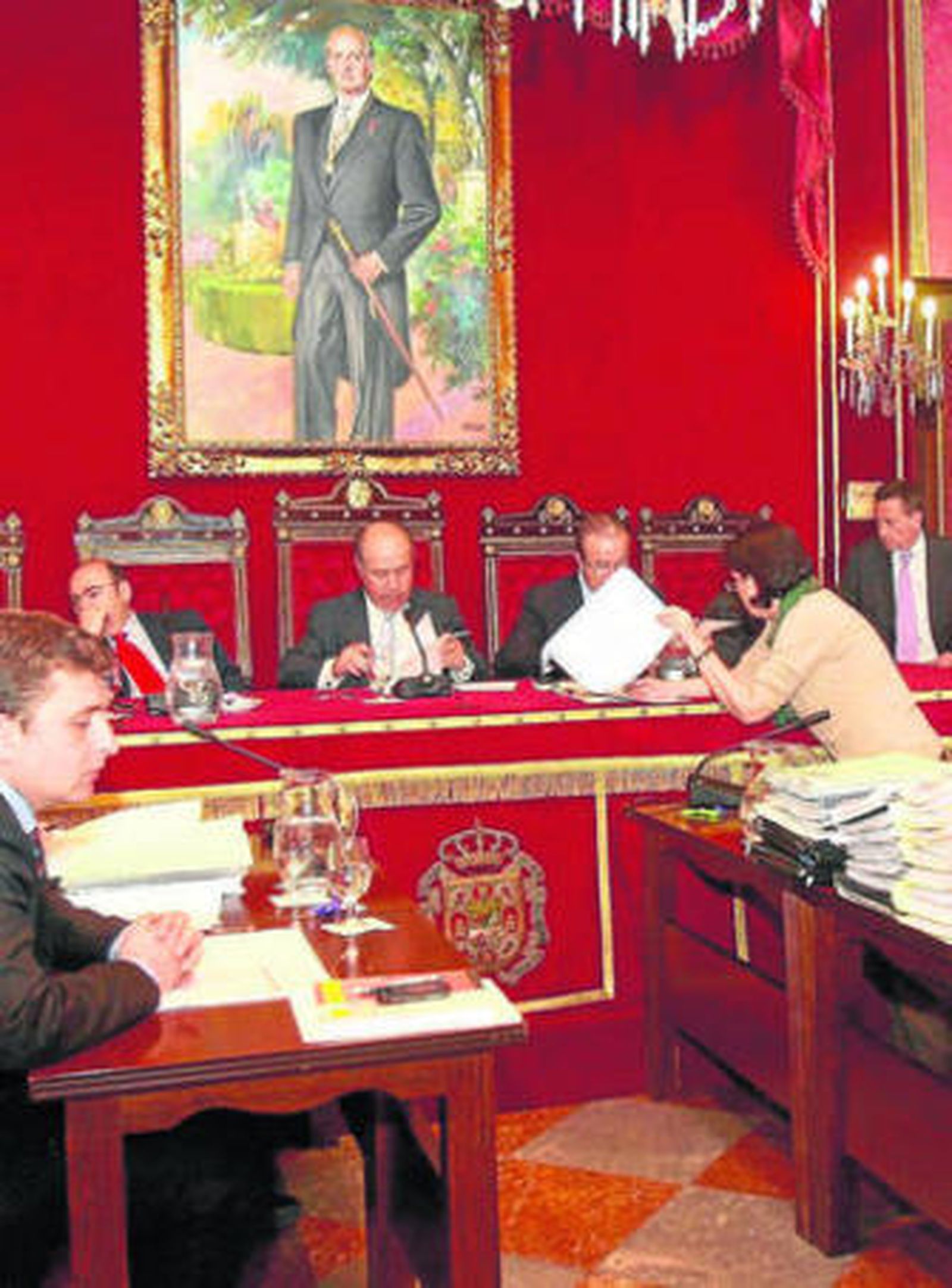 Sesión plenaria celebrada ayer.