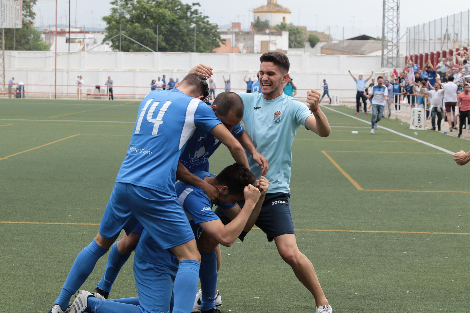 Las imágenes de la celebración del ascenso del Xerez CD a Tercera