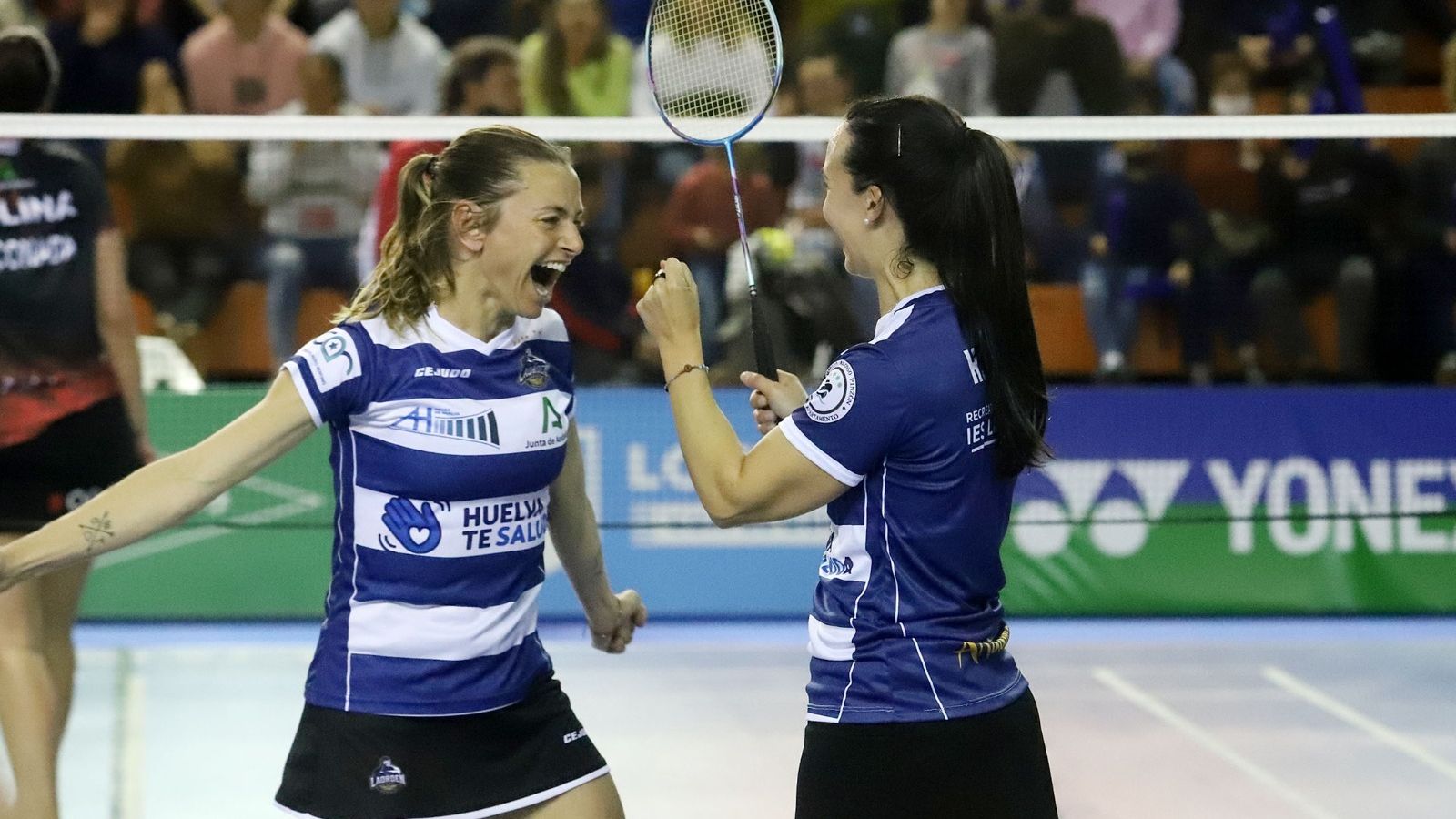 Telma Santos y Haideé Ojeda vencieron en el dobles femenino.