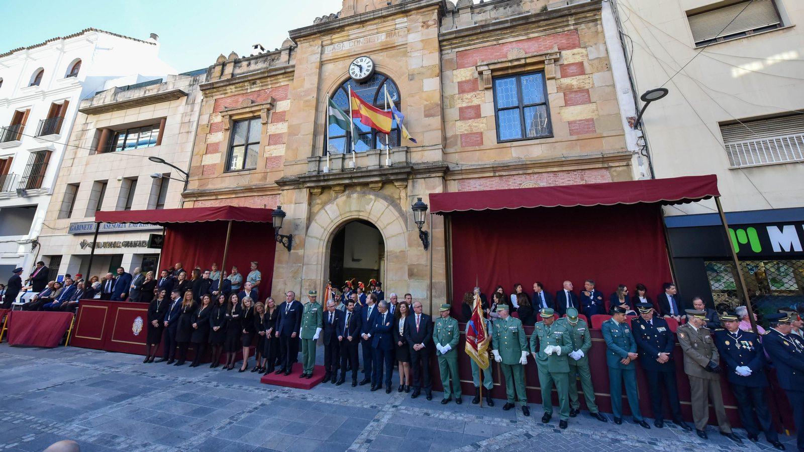 Fotos del Lunes Santo en Algeciras: Desfile de La Legión