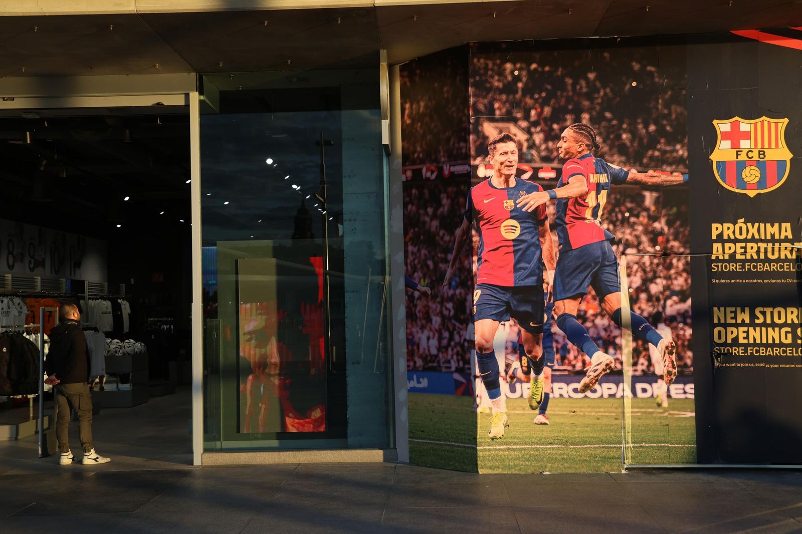 El FC Barcelona abrirá una tienda en Muelle Uno junto a la del Real Madrid