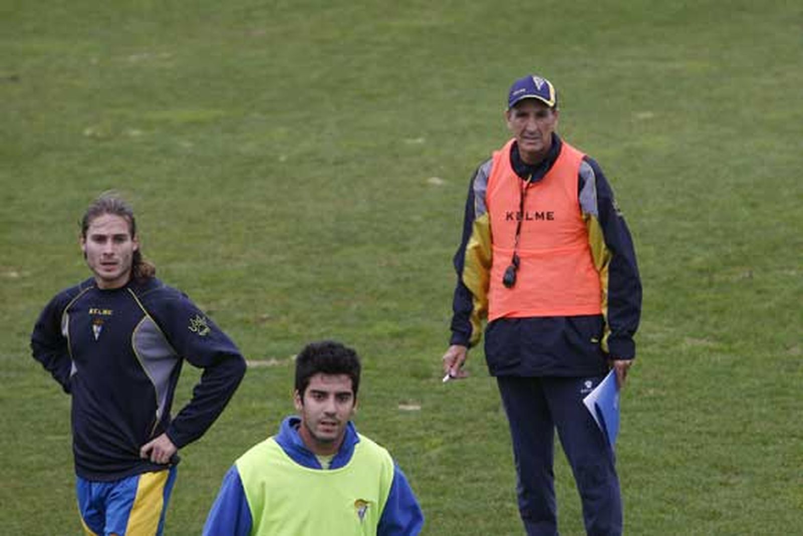 Luis Soler toma las riendas a la espera de Espárrago