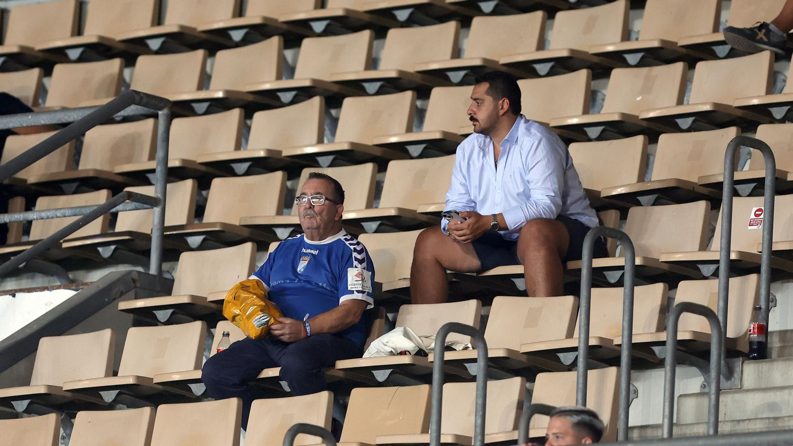 Búscate en el Trofeo Feria de la Vendimia entre el Xerez CD contra el Juventud Torremolinos en Chapín