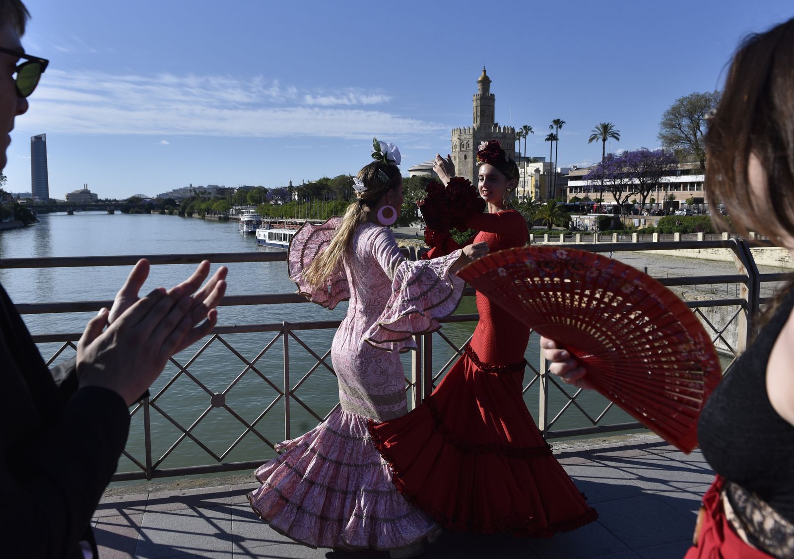 Las imágenes del viernes de Feria. Por Juan Carlos Vázquez