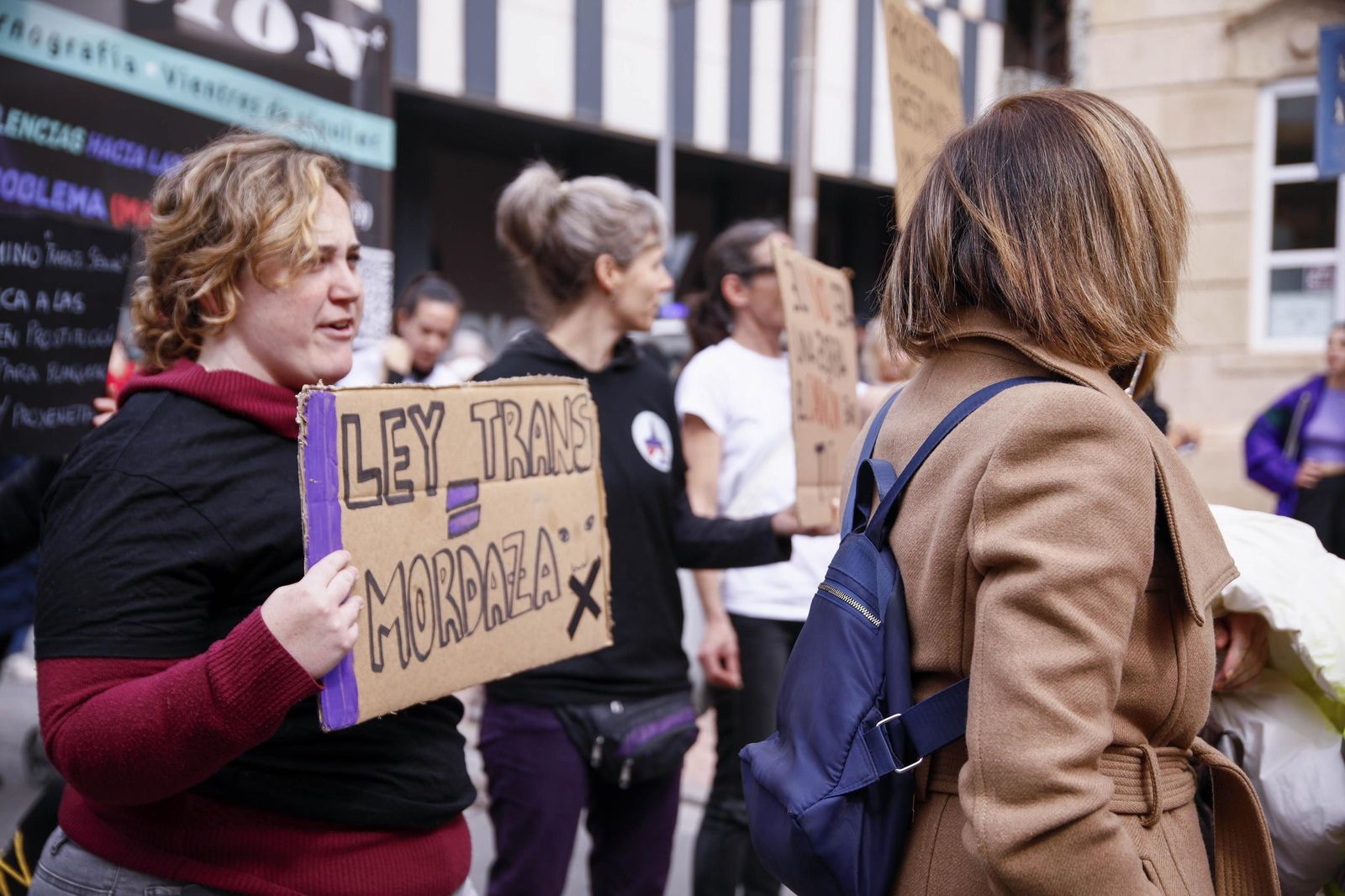 Las imágenes de la manifestación realizada por la Plataforma de Acción Feminista en Almería