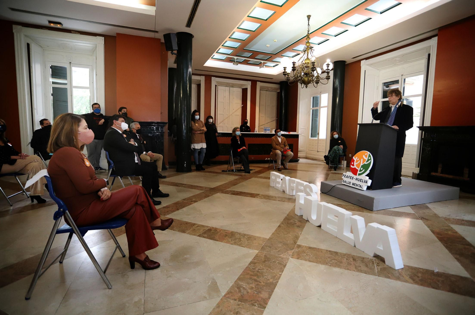 Imágenes de la entrega de los premios "Cazaestigmas" de Feafes y nombramiento de Jesús Quintero como embajador de la Salud Mental