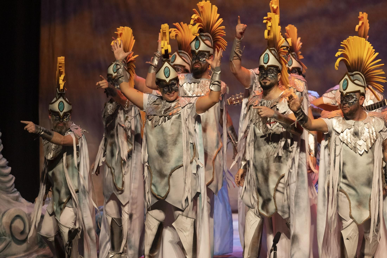 Imágenes de la actuación de la comparsa de Huelva 'Poniente' en el Carnaval Colombino