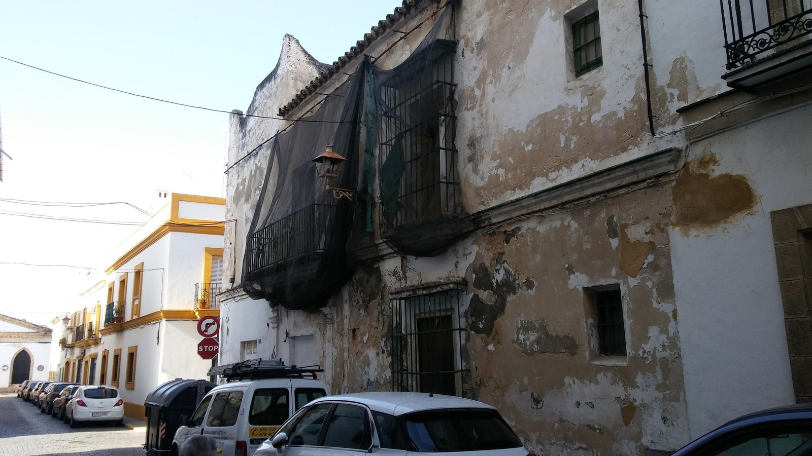 Una imagen de la finca ubicada en el número 52 de la calle Pedro Muñoz Seca.