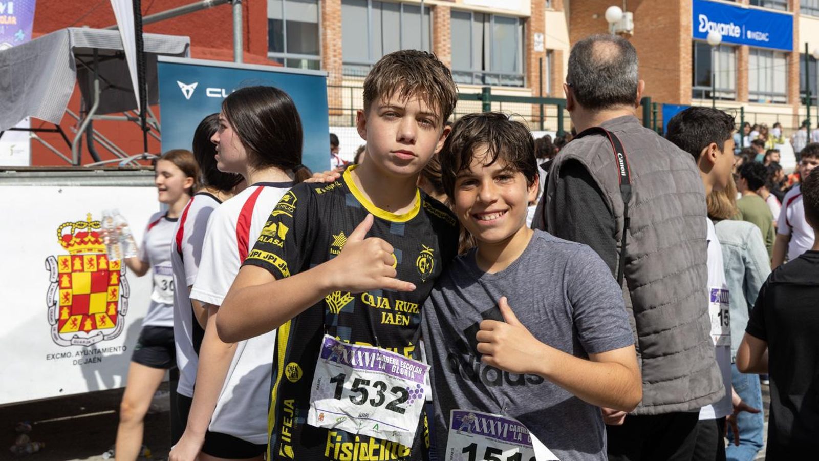 La carrera escolar de “La Gloria” que aúna inclusión y solidaridad, en imágenes