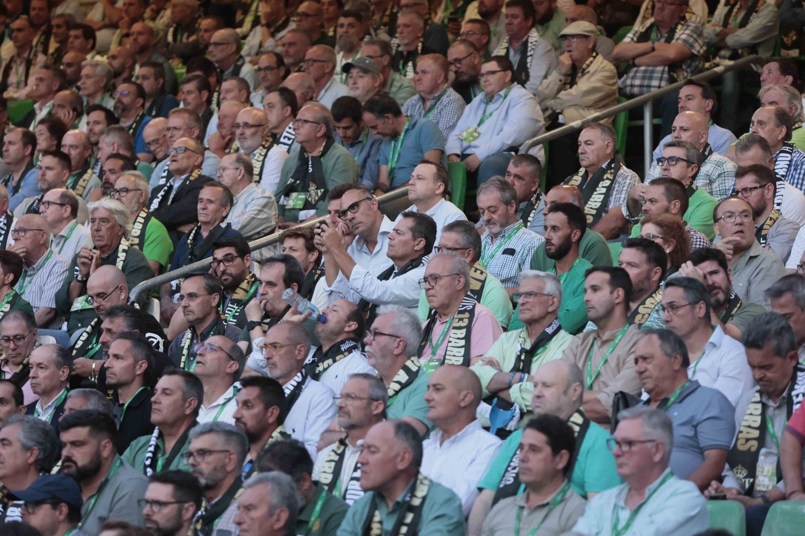 Búscate en el acto Siempre Verdiblancos