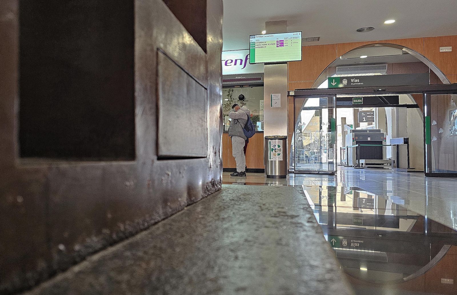 La consternación en Algeciras por la tragedia ferroviaria de Adamuz, en imágenes