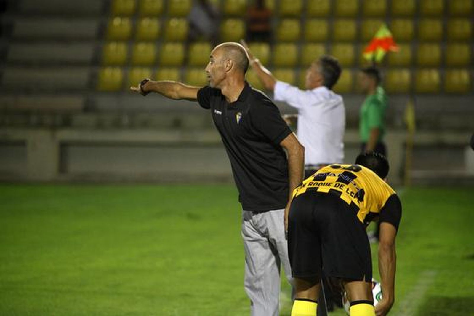 El Cádiz elimina al San Roque de Lepe (0-3) en la Copa del Rey con una imagen muy convincente

Foto: Dani Gomez