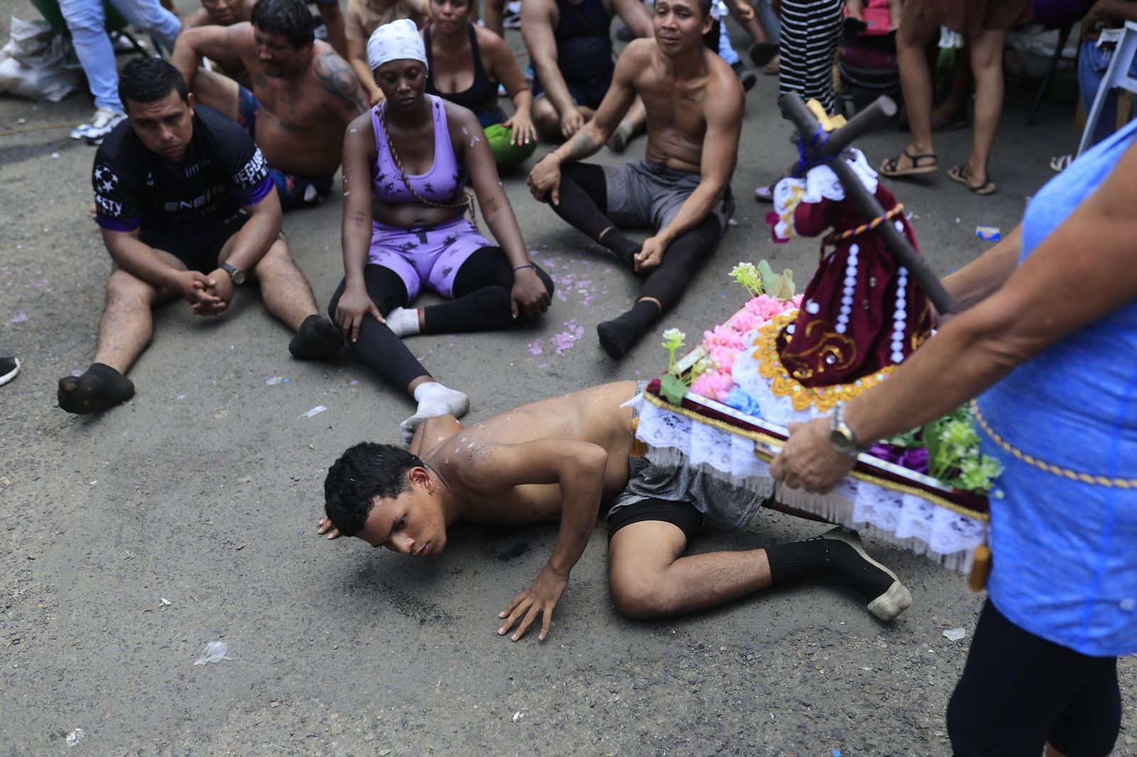 El Cristo Negro de Portobelo es venerado por sus milagros en Panamá