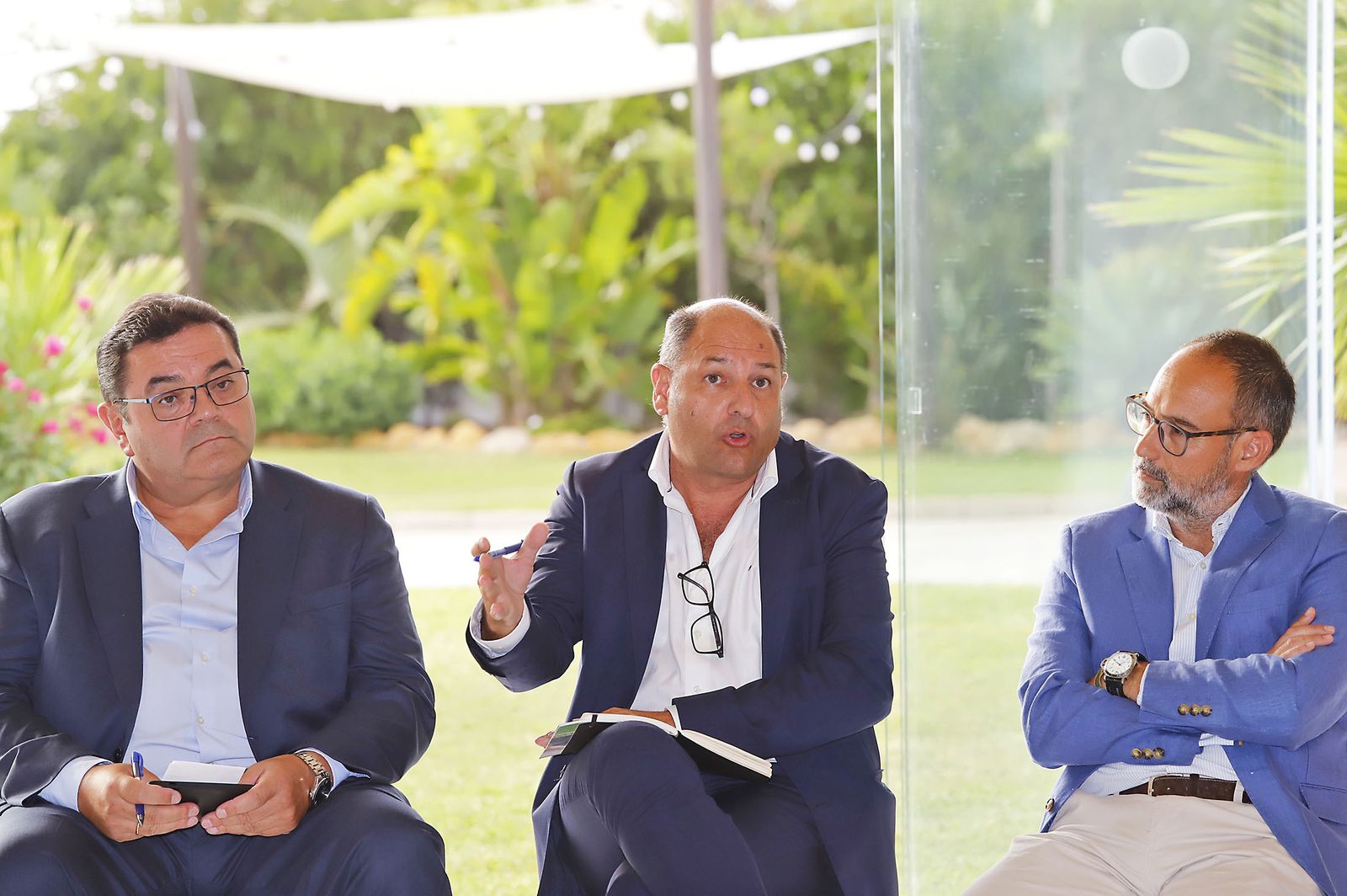 Imágenes del debate de "La Noche de los Frutos Rojos"