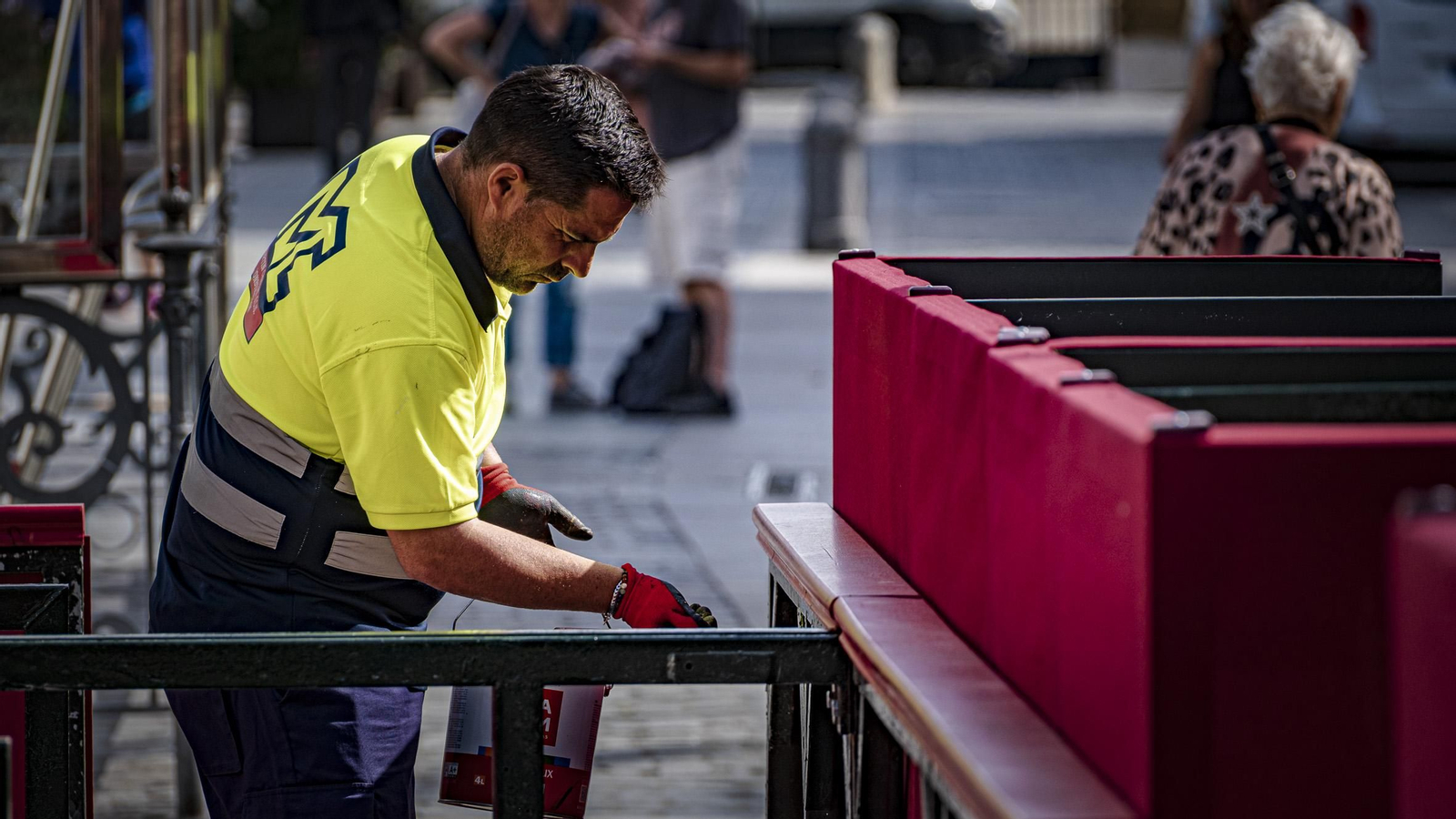 Las imágenes de cómo se prepara la ciudad de Cádiz para la Semana Santa 2025