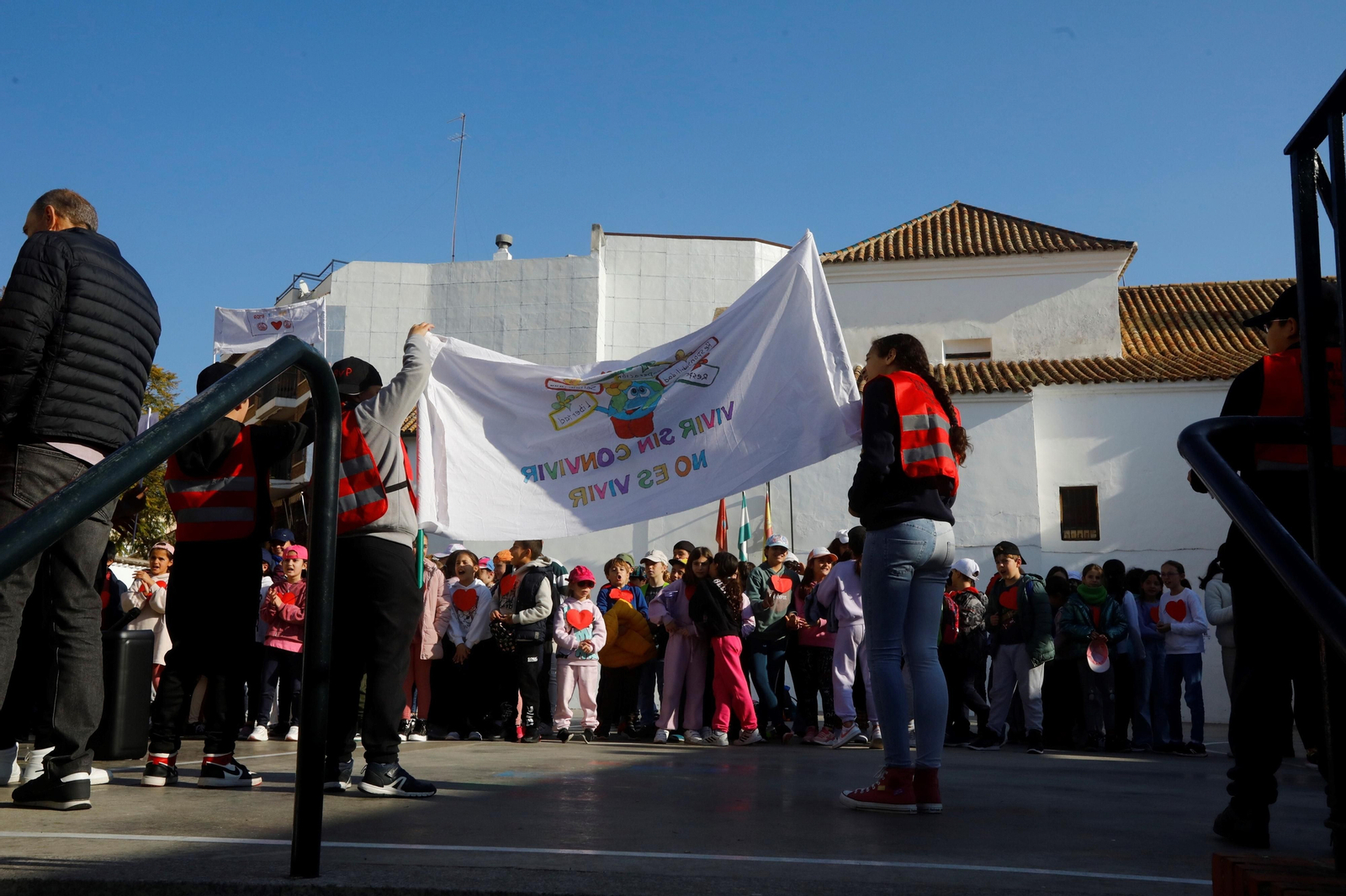 Los colegios de Córdoba celebran el Día de la Paz, en imágenes
