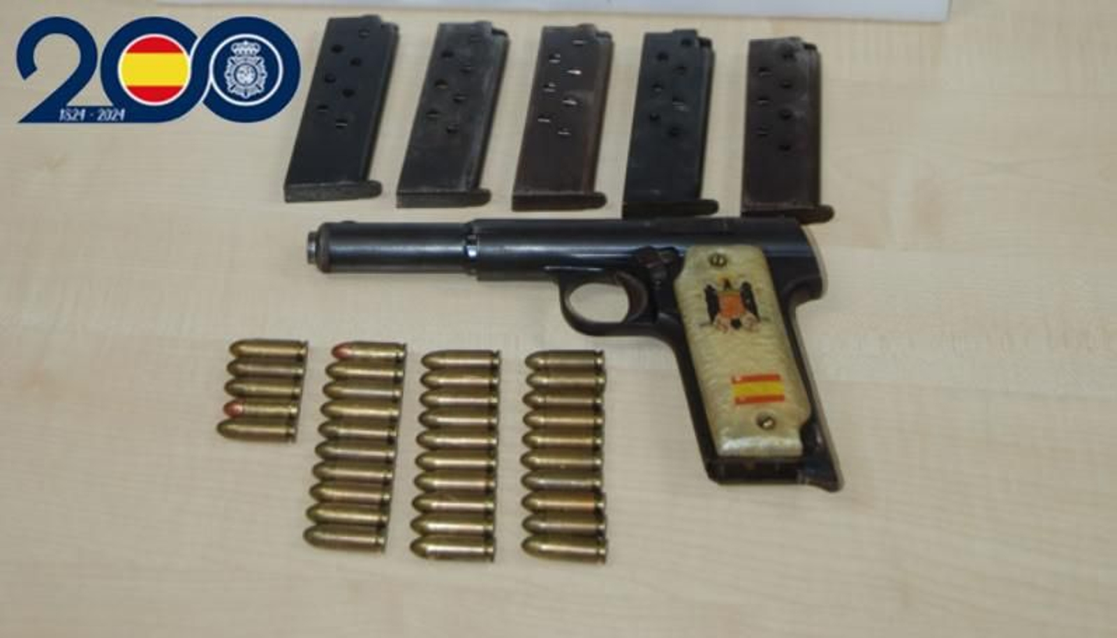 "Facha-pistola" recuperada por la Policía Nacional en El Ejido.