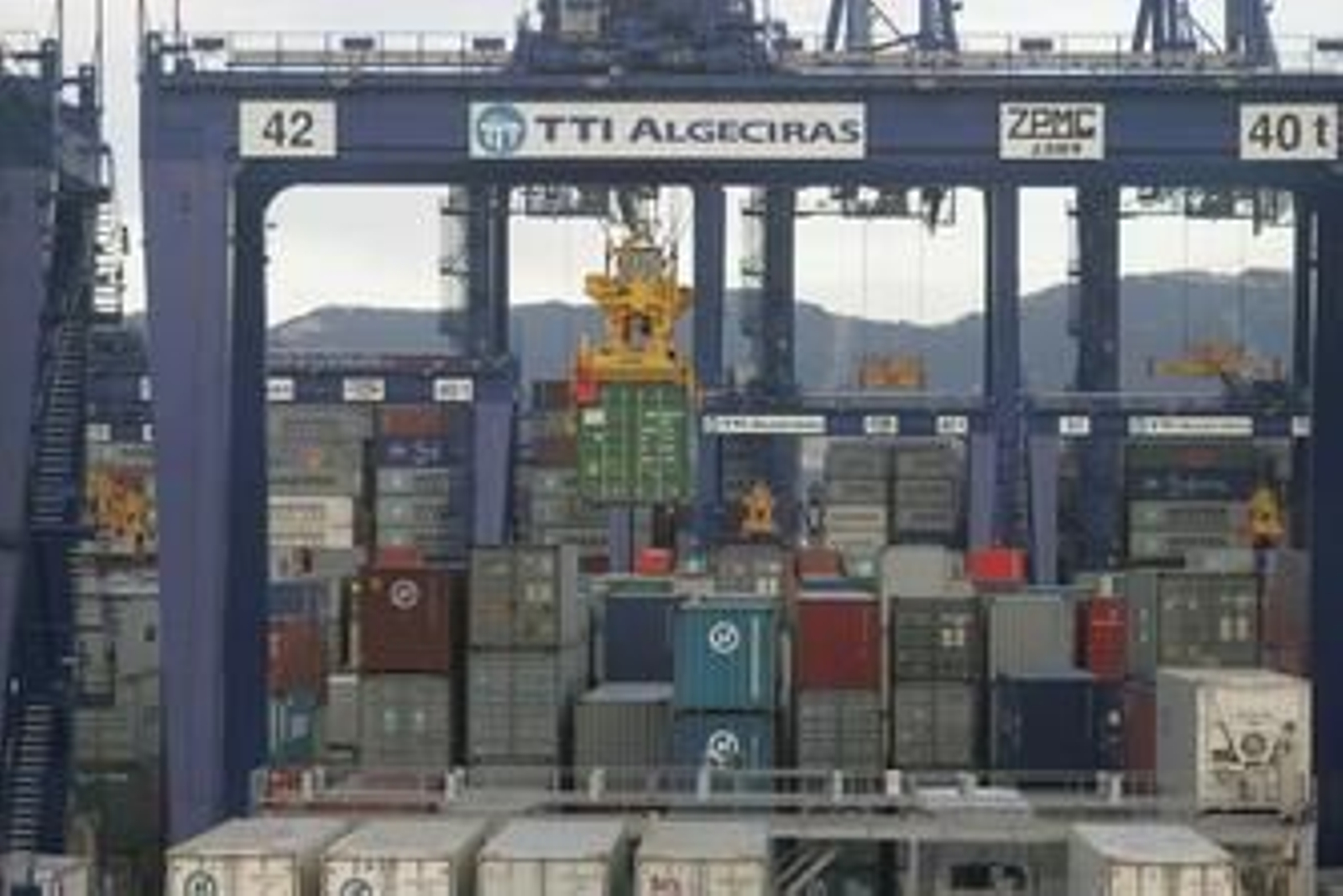 El puerto de Algeciras cerrará 2012 con un tráfico total de 90 millones de toneladas