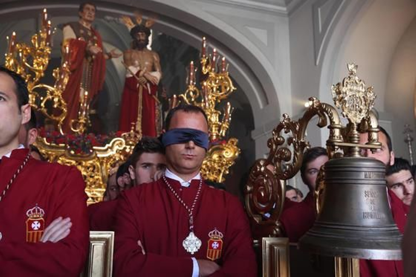 Hombres de trono del Cristo de la Humildad.

Foto: Marilu Báez / L. M. Gómez Pozo