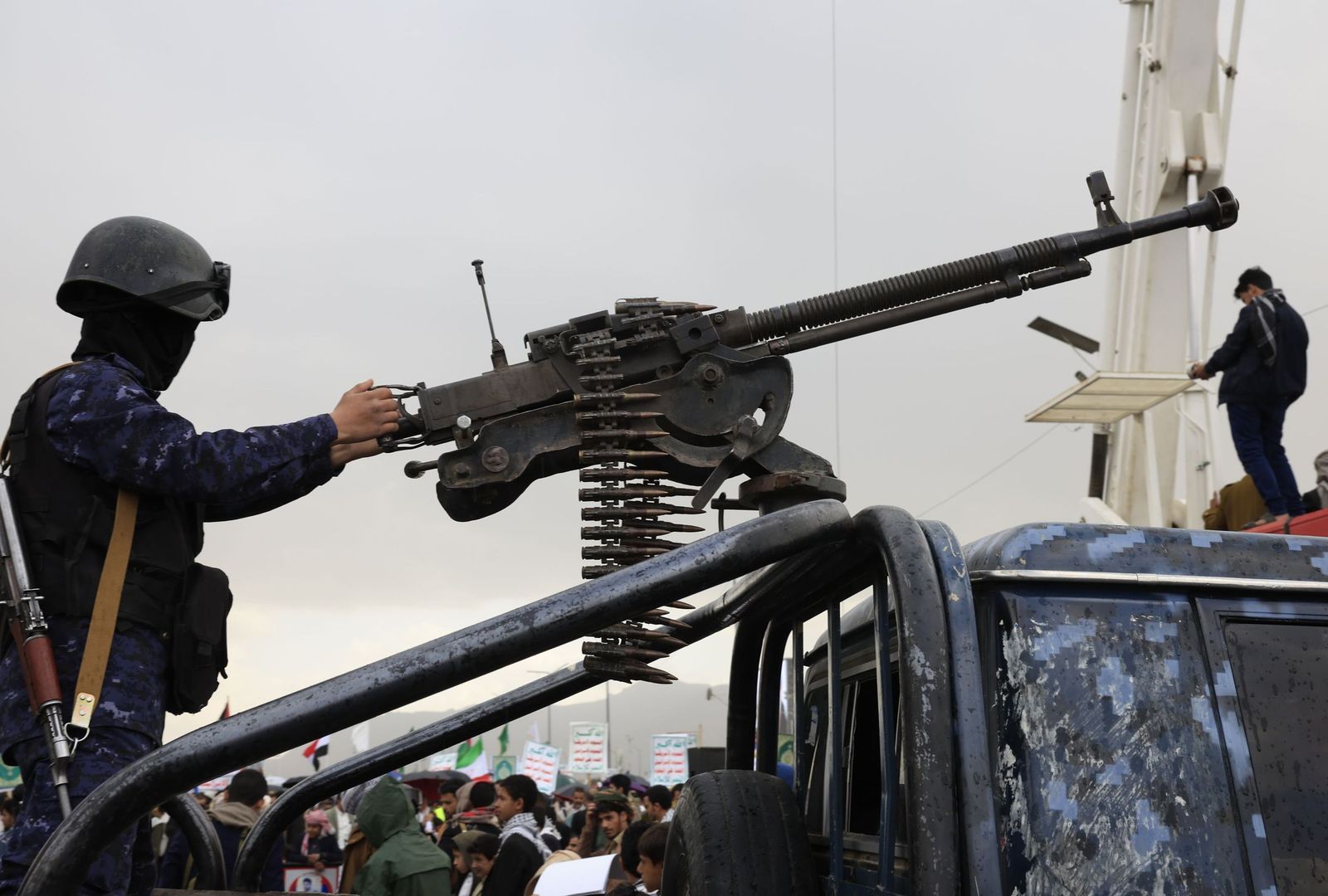 Galería Gráfica: Otra jornada de misiles, fuego, humo y militarización en Oriente Medio