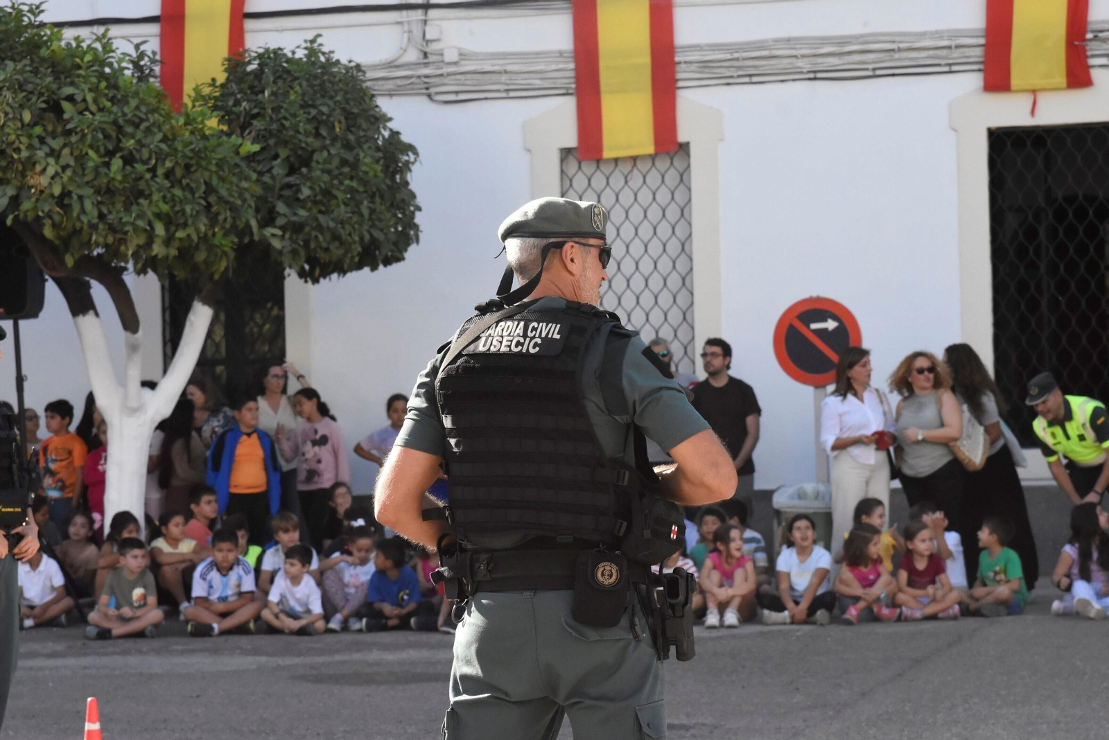 En imágenes, el día de puertas abiertas en la Comandancia de la Guardia Civil en Córdoba