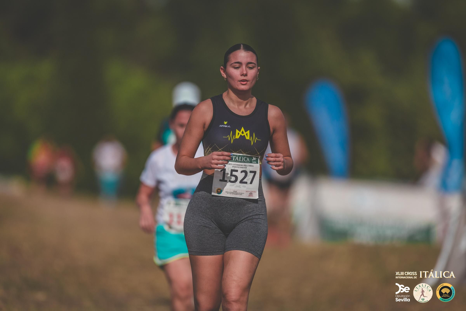 Búscate en las fotos del Cross de Itálica 2025 | 1