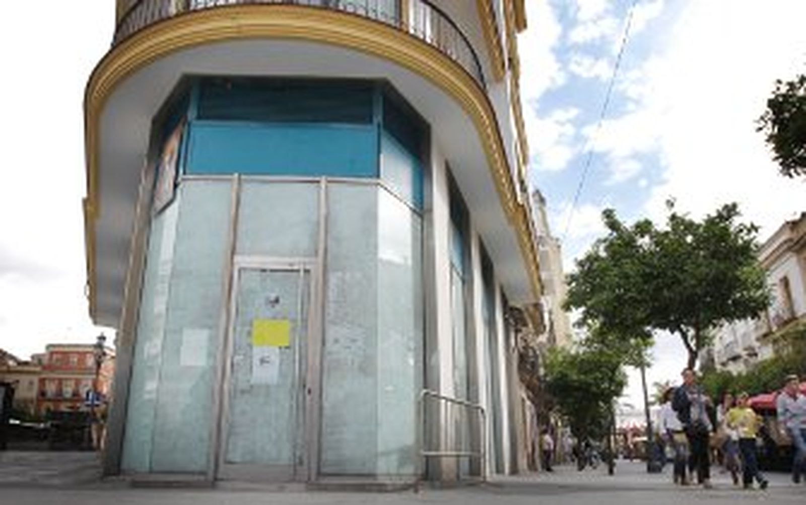 Una 'macroclínica' dental para Larga