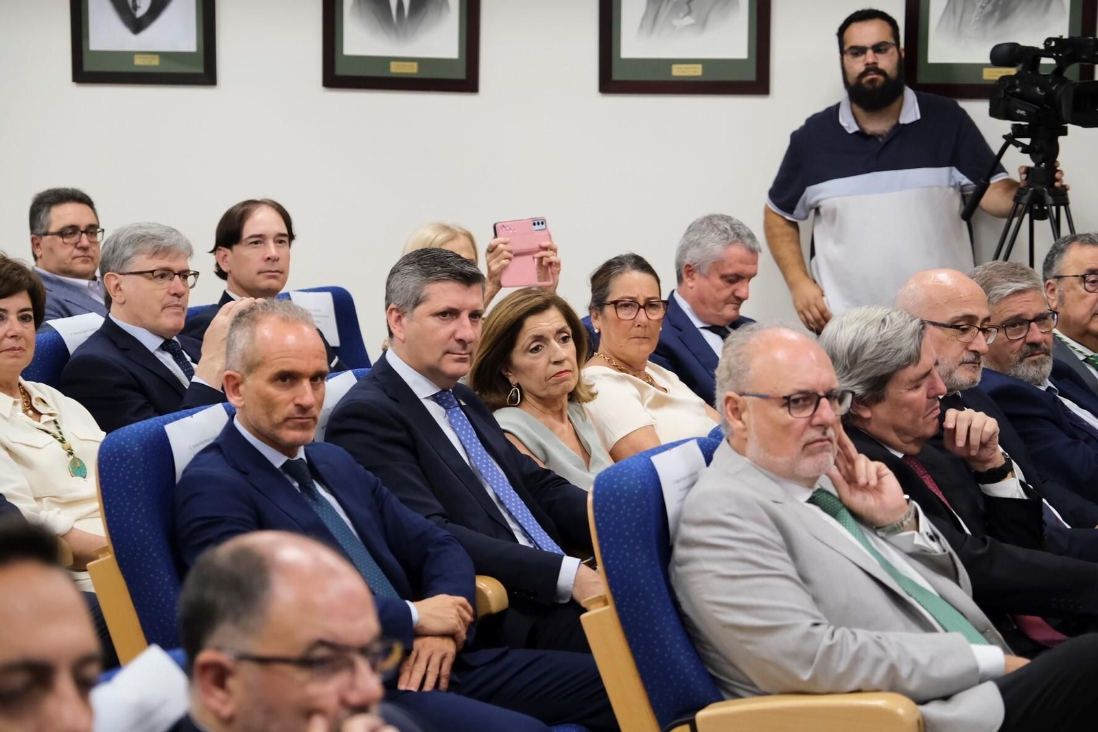 La toma de posesión de la nueva junta directiva del Colegio de Veterinarios de Córdoba, en imágenes