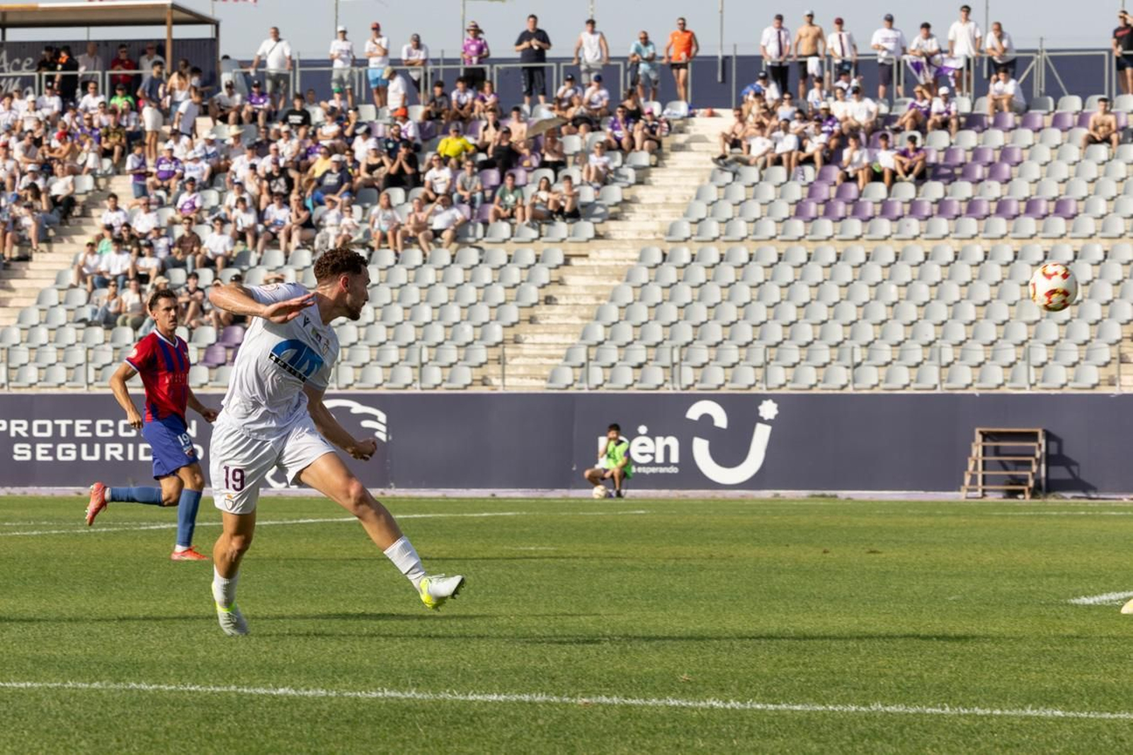 El triunfo del Real Jaén ante la UD Torre del Mar, en imágenes El triunfo del Real Jaén ante la UD Torre del Mar, en imágenes