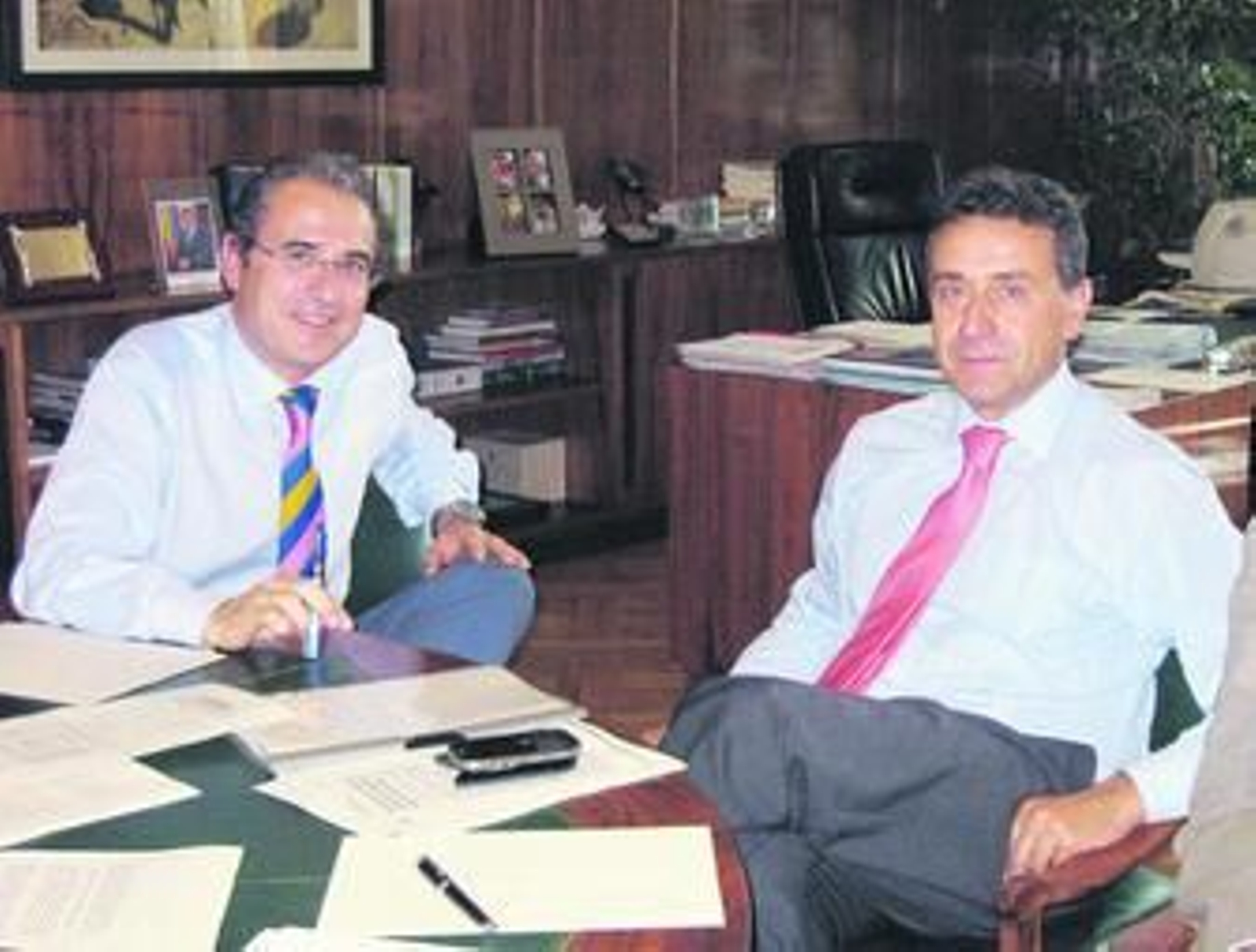 Asensio y Josep Puxeu en el Ministerio de Medio Ambiente.