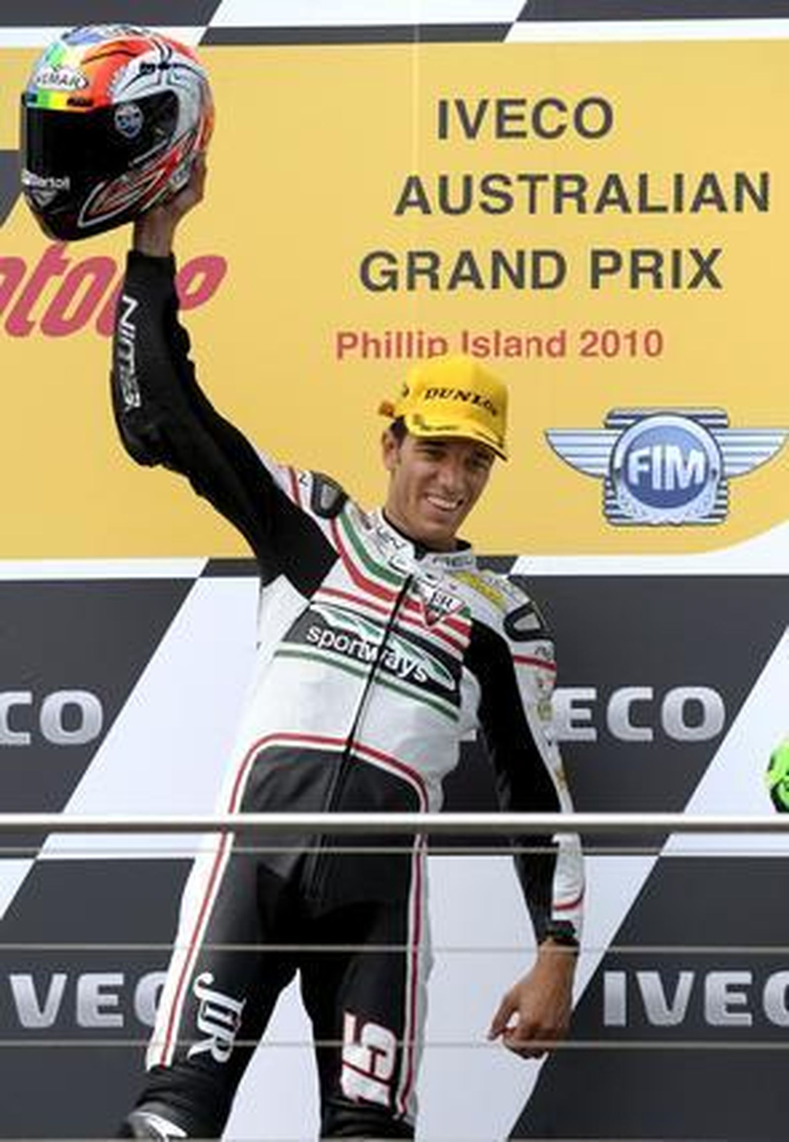 De Angelis se estrena en Moto2 imponiéndose a Scott Redding y Andrea Iannone.

Foto: EFE · AFP · Reuters