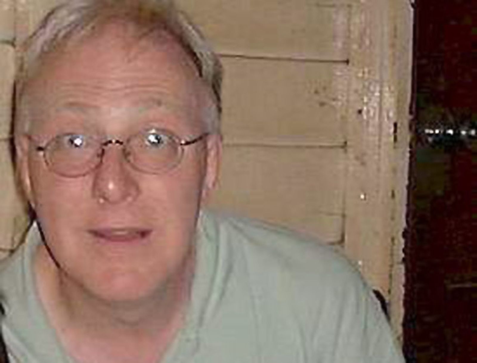 La Interpol difunde en su web la foto de un pederasta