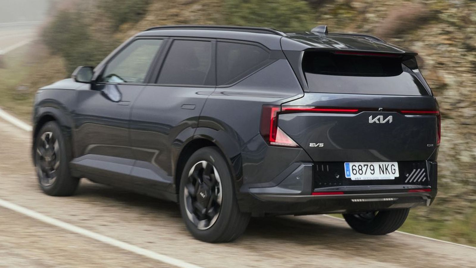 La autonomía con una carga supera en todas las versiones los 500 kilómetros.