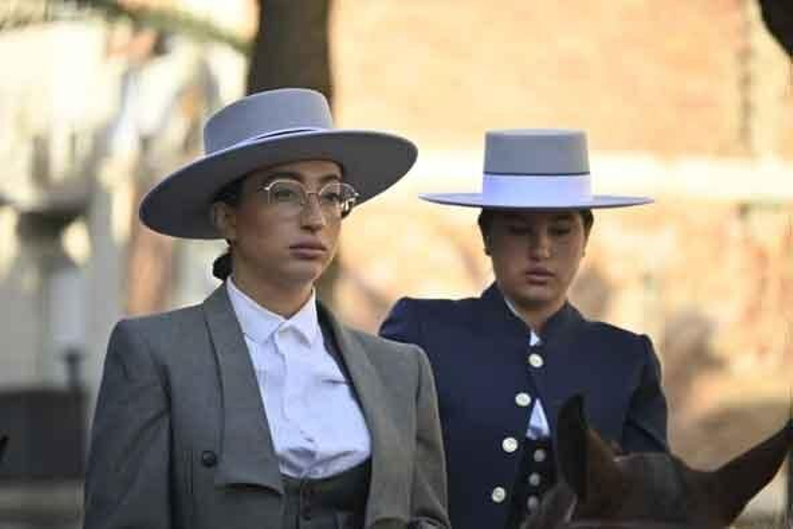 Las mejores imágenes de los peregrinos en la salida de Emigrantes